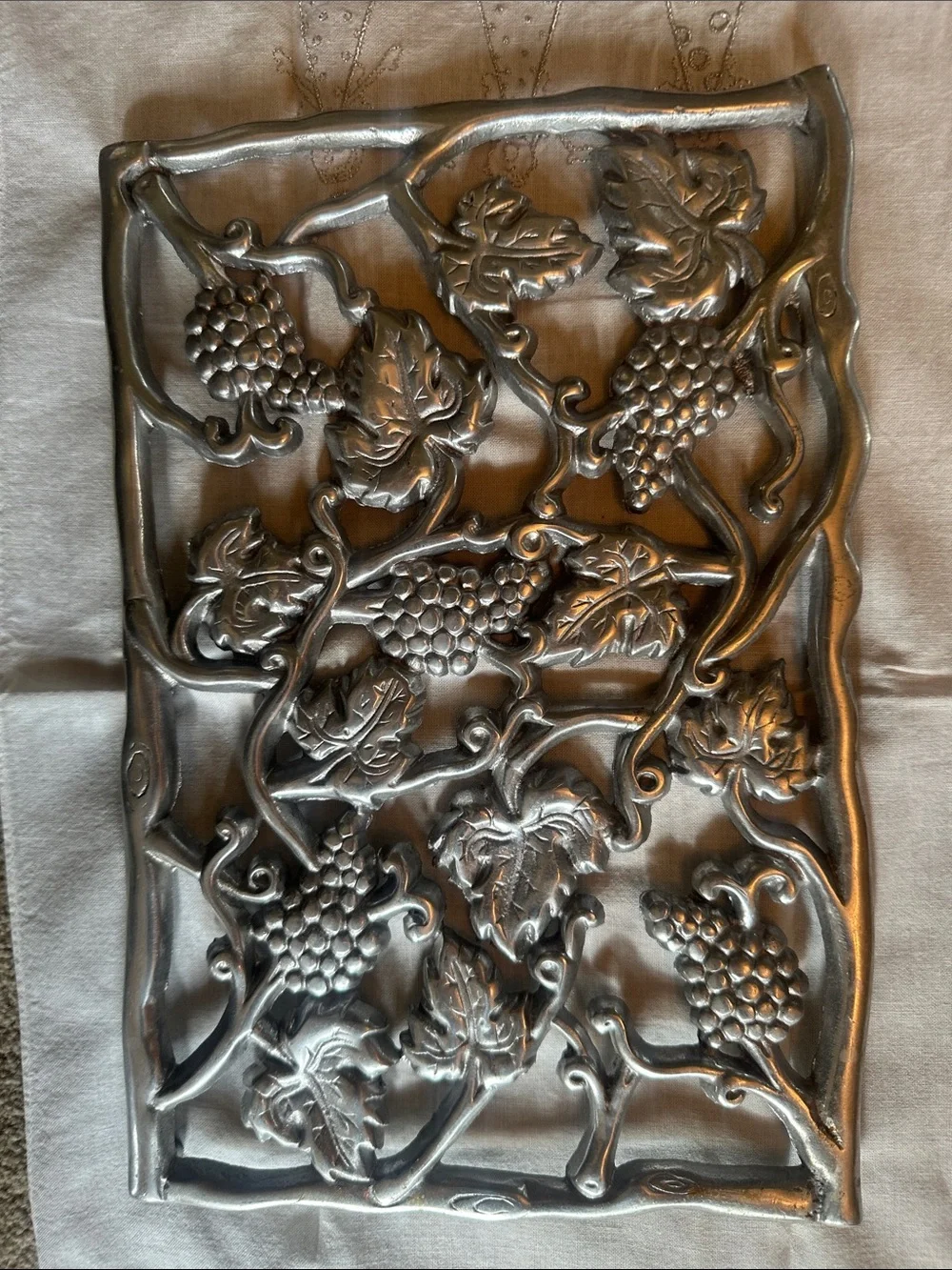 Decorative Grapevine Metal Trivet - Silver